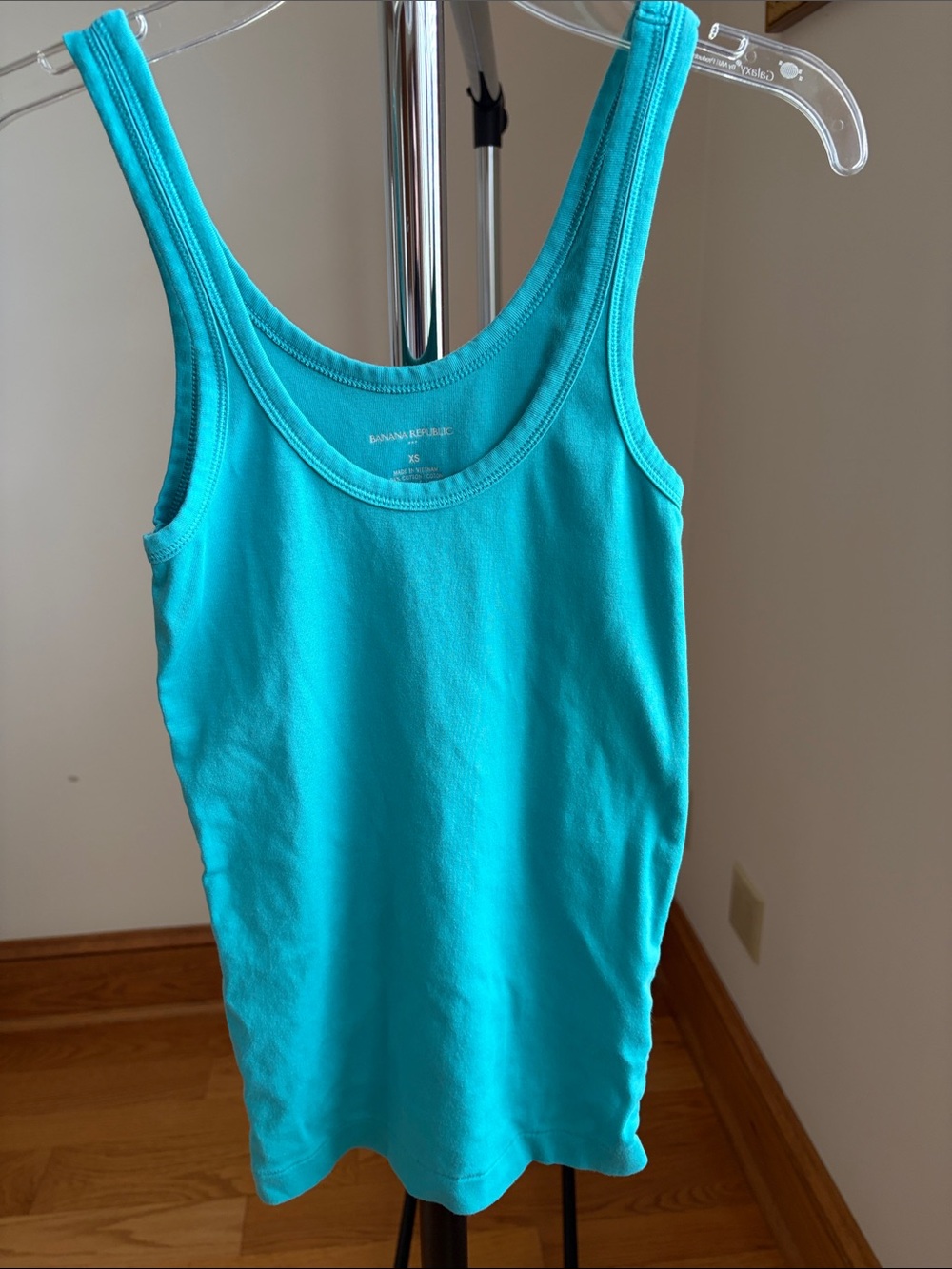Banana Republic Turquoise Blue Tank Top - Women's Scoop Neck